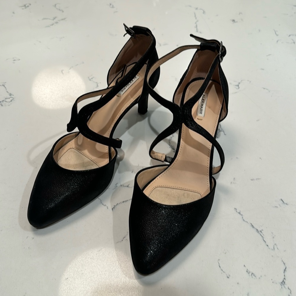 Black Alex Marie heels size 9.5